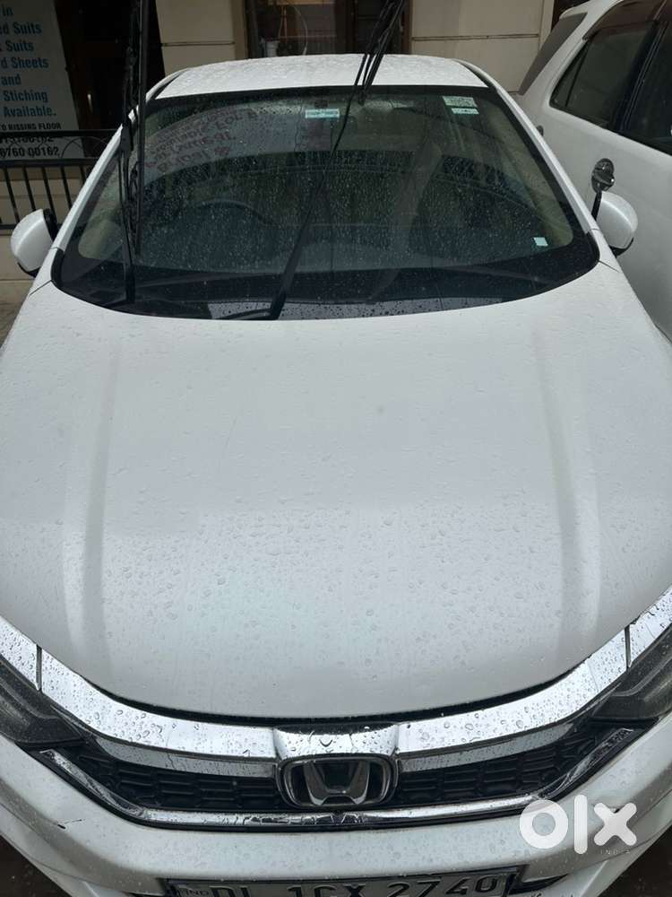 Honda City 2017 Diesel 40900 Km Driven Delhi Registration.