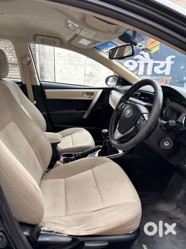 Toyota Corolla Altis 1.8g Limited, 2015, Petrol