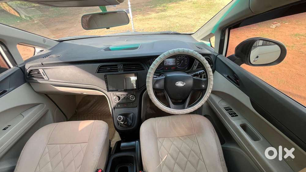 Mahindra Marazzo M2, 2018, Diesel