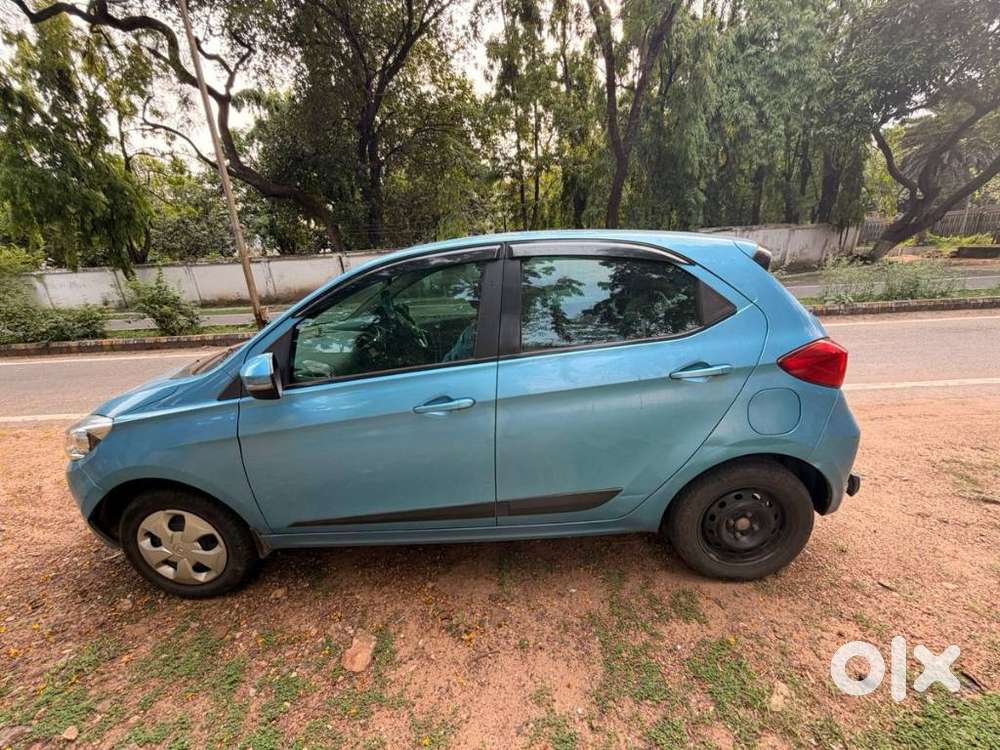 Tata Tiago 1.05 Revotorq Xz, 2017, Petrol