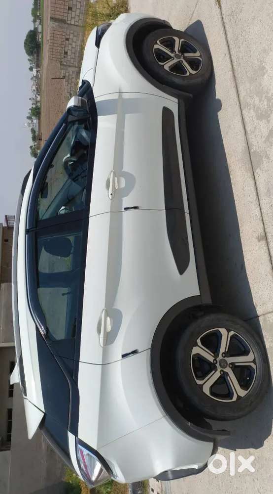 Tata Nexon 2022 Diesel Automatic Well Maintained