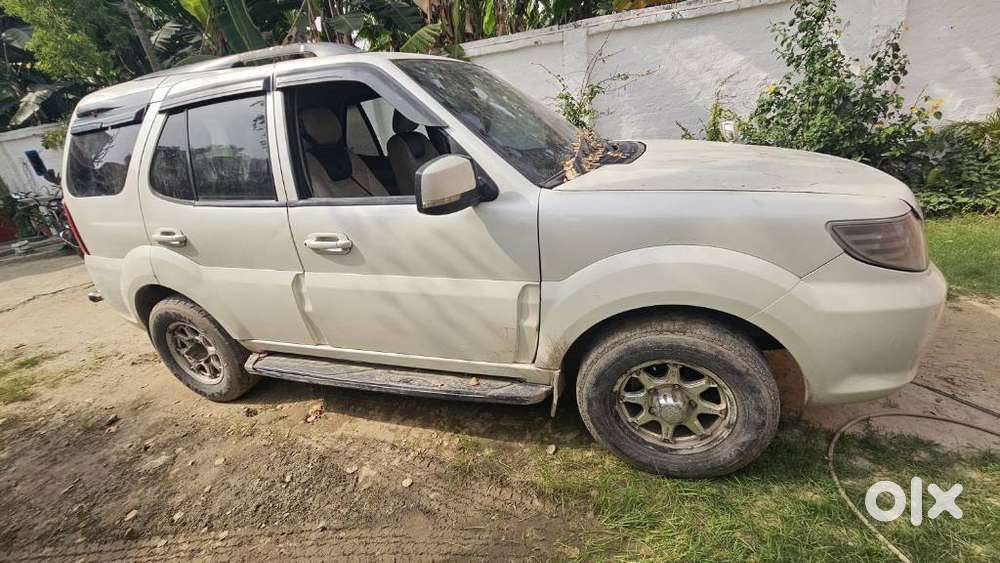 Tata Safari Storme Lx, 2013, Diesel
