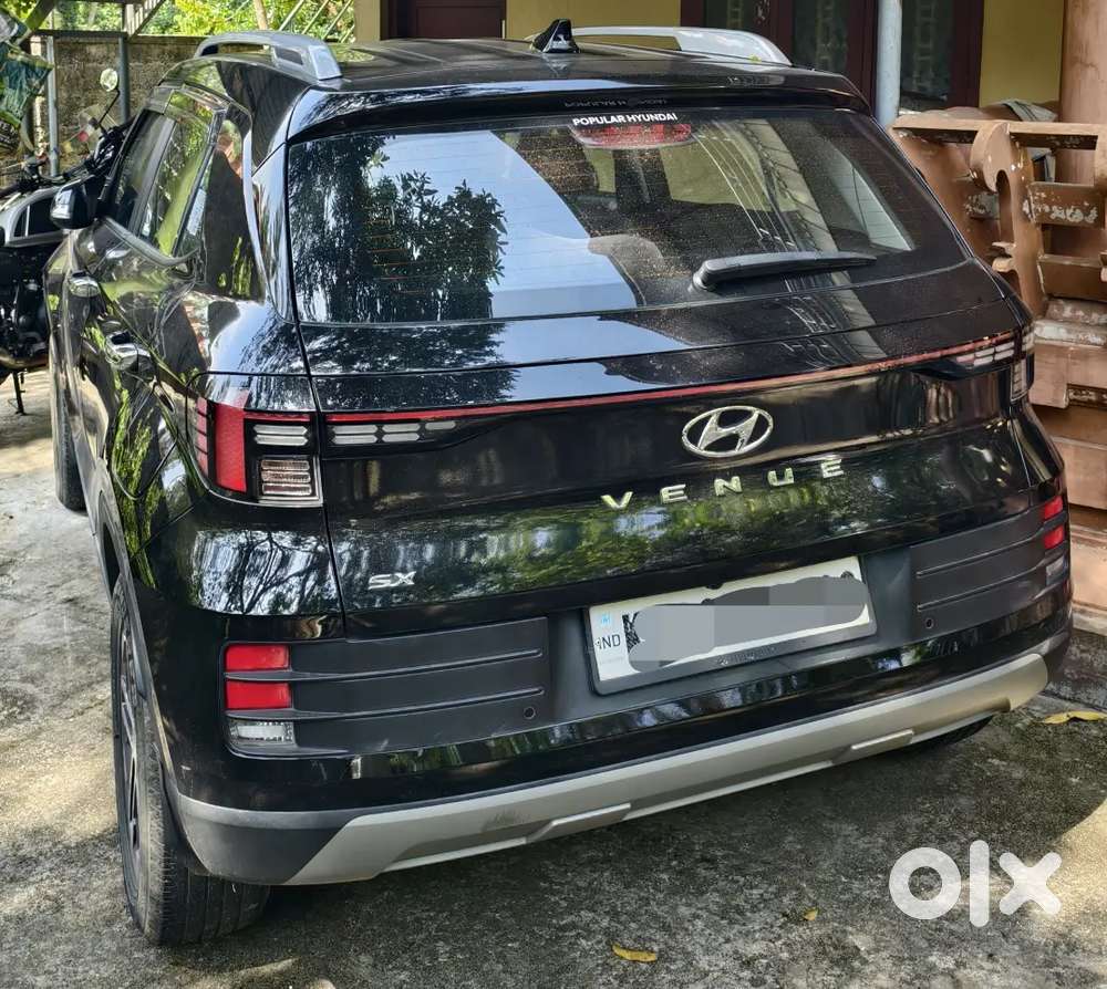 Hyundai Venue Diesel Sx  Extended Warranty & Shield Of Trust