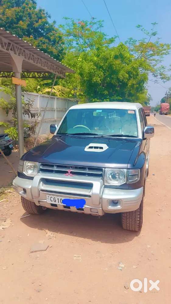 Mitsubishi Pajero 2010