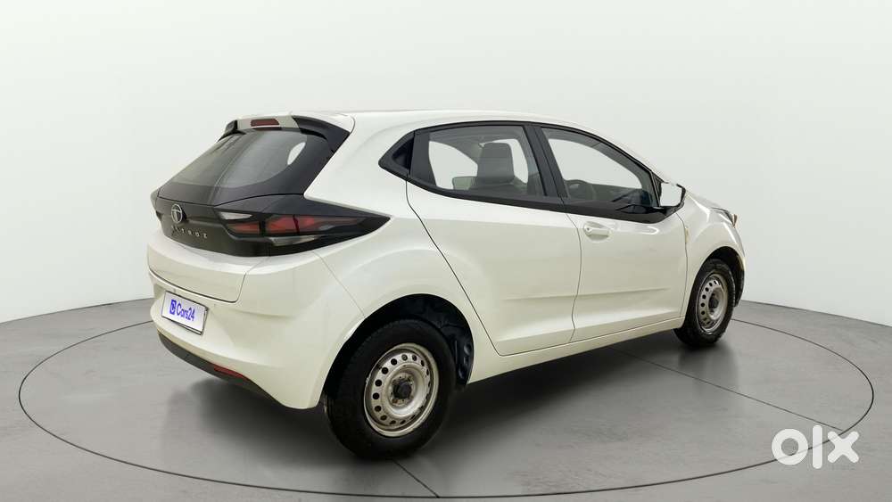 Tata Altroz 1.2 Xe, 2021, Petrol