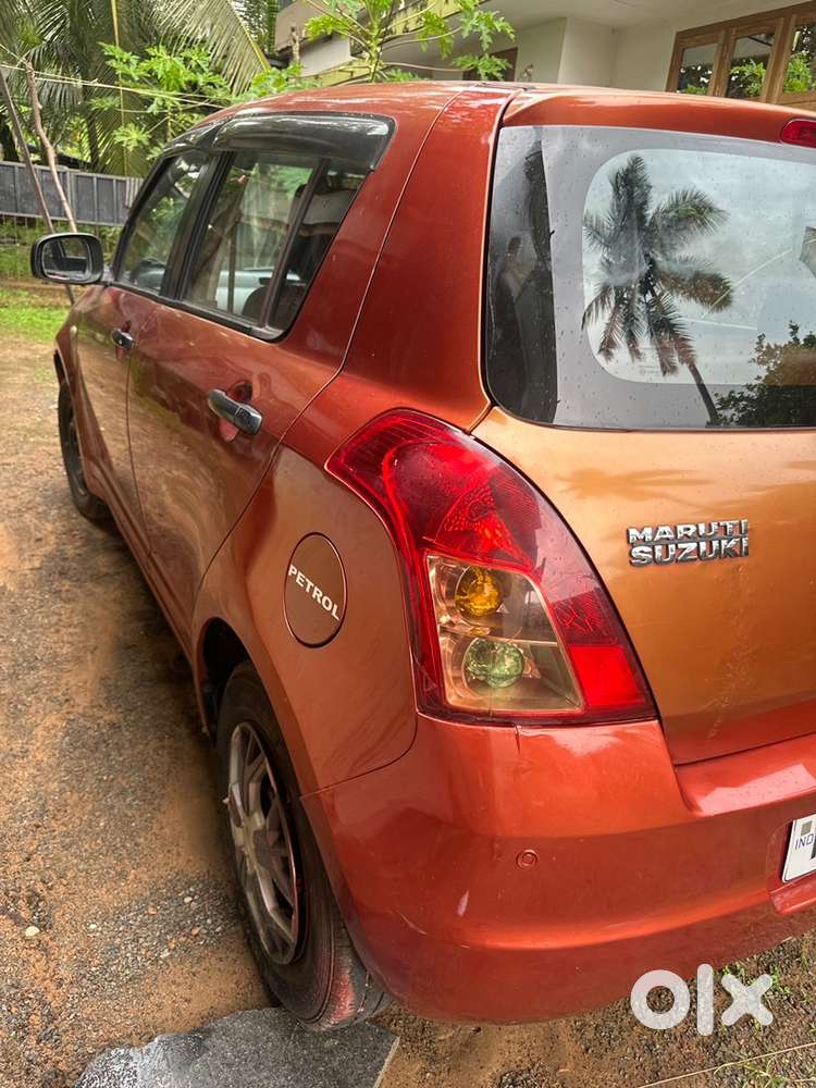 Maruti Suzuki Swift Petrol 2010