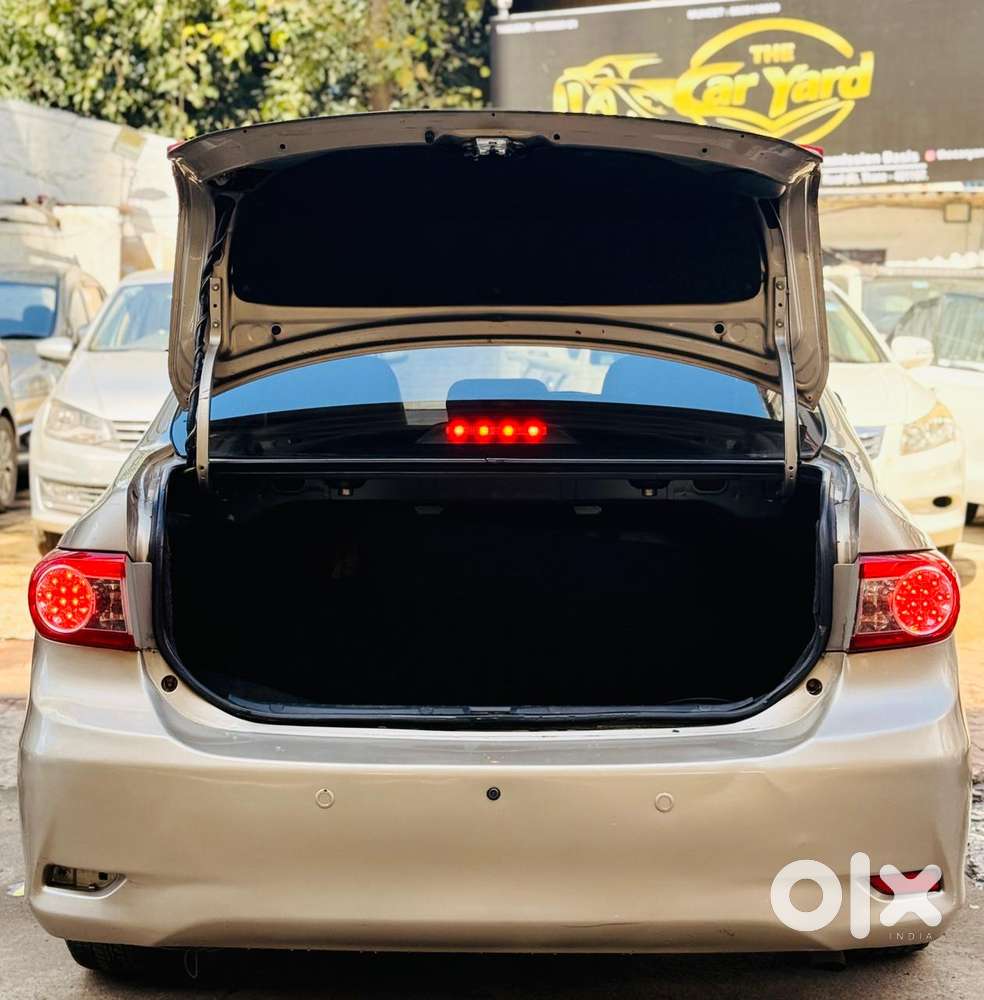 Toyota Corolla Altis 1.8 Js, 2012, Petrol