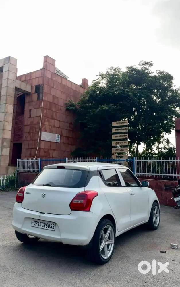 Maruti Suzuki Swift 2018 Petrol 64000 Km Driven