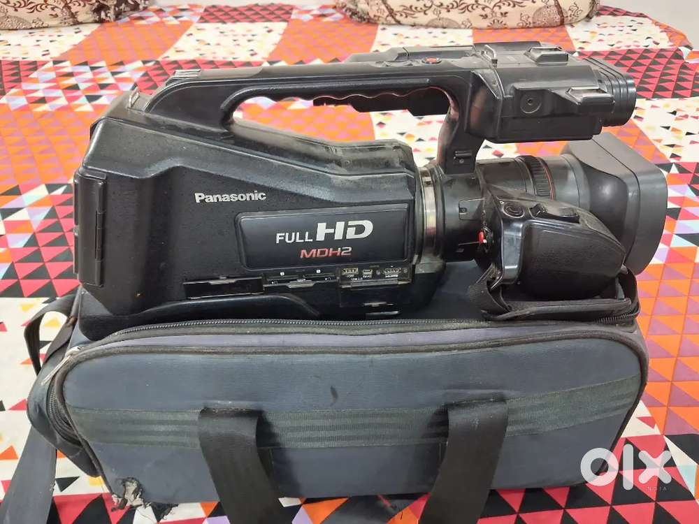 Panasonic HC-MDH2 Full HD cam recorder in mint condition for sale