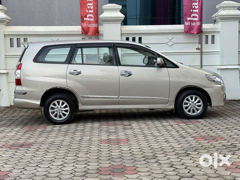 Toyota Innova 2.5 V 8 Str, 2013, Diesel
