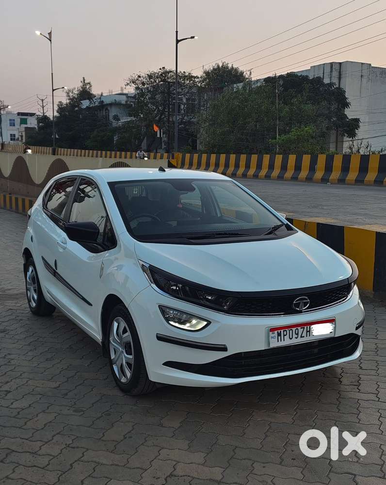 Tata Altroz 1.2 Xt, 2022, Petrol