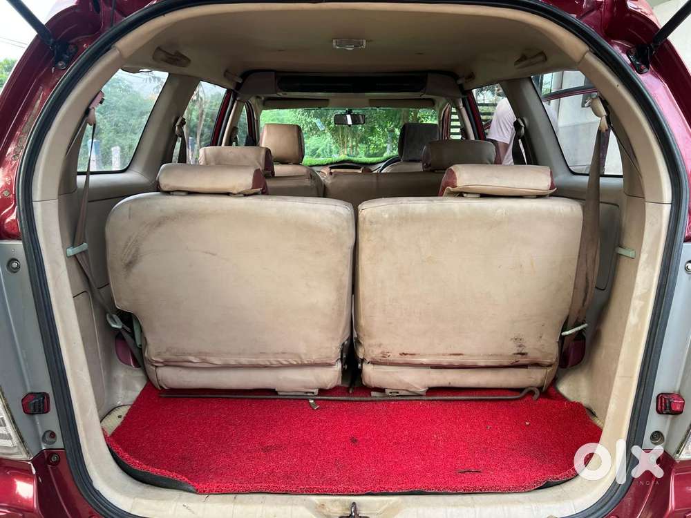 Toyota Innova 2.5 G (diesel) 8 Seater, 2005, Diesel