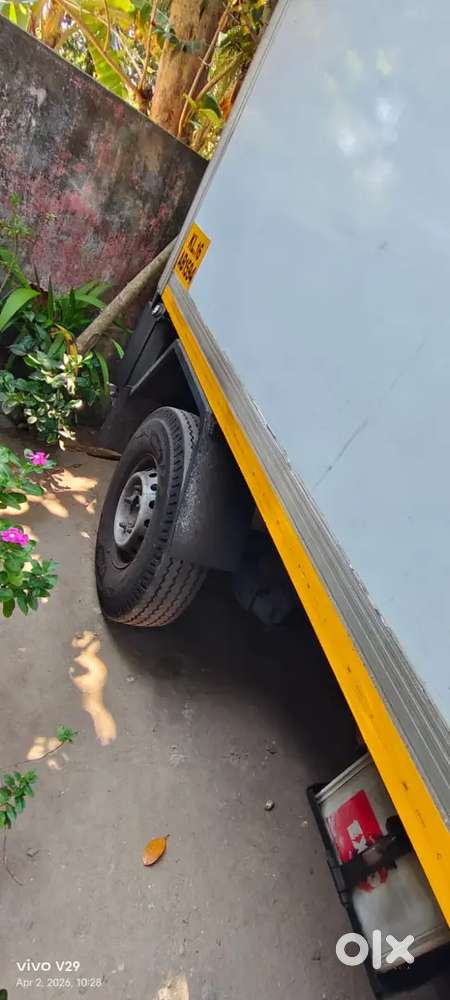 Ashok Leyland Bada Dhosth