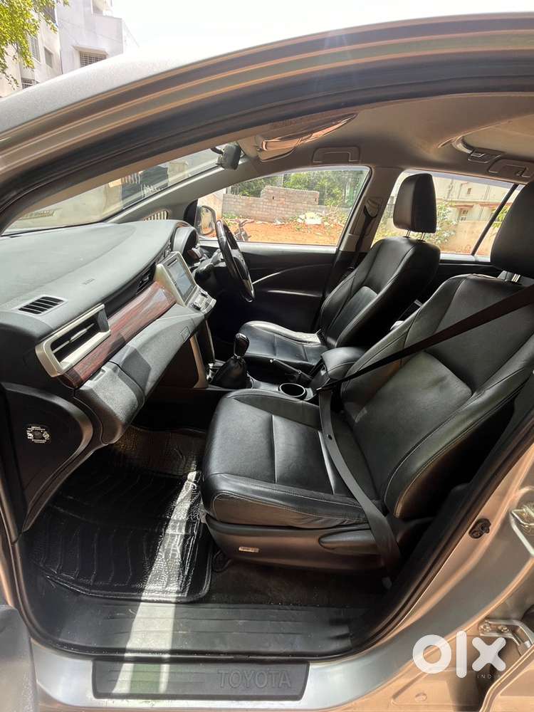 Toyota Innova Crysta 2017