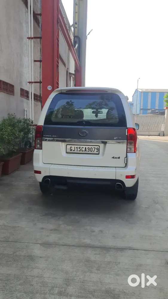 Tata Safari Storme 2.2 4x4 2013