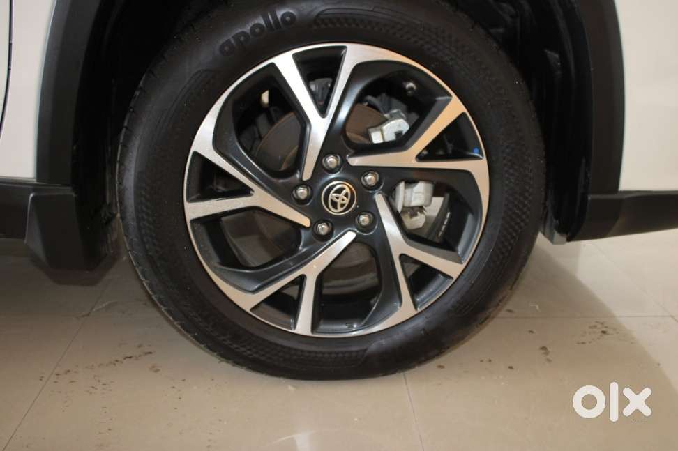 Toyota Urban Cruiser Hyryder 1.5 V Hybrid, 2024, Petrol