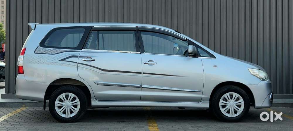 Toyota Innova 2.5 G (diesel) 8 Seater, 2015, Diesel