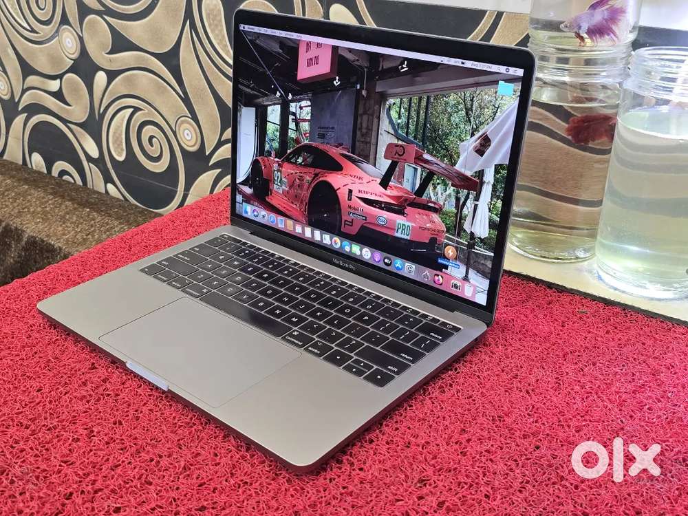 MacBook Pro i5 8GB 128GB MUHN2J/A 充放電38回 MacBook Pro i5 8GB 128GB MUHN2J/A 充放電38回 - メルカリ