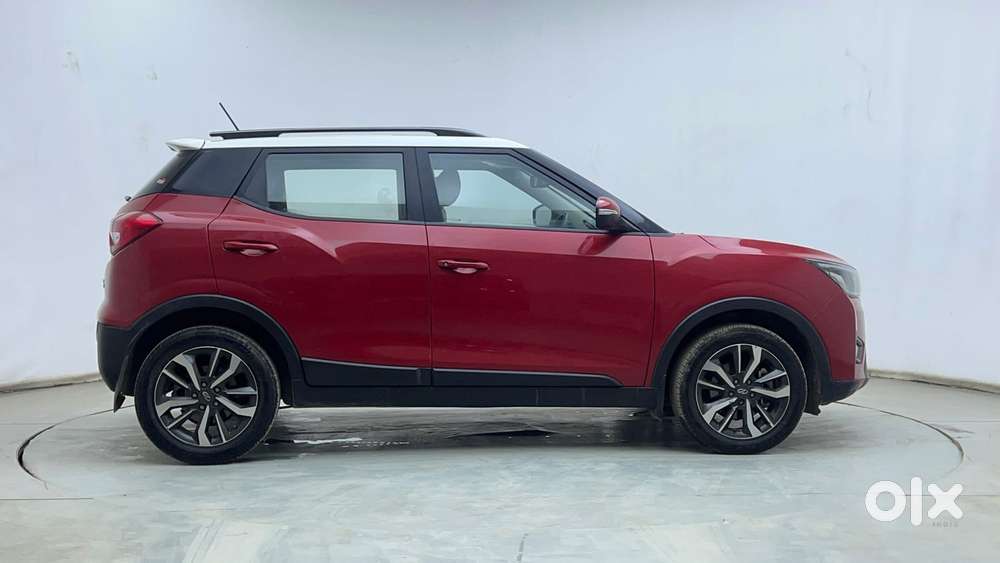 Mahindra Xuv300 W8 Option Dual Tone, 2021, Petrol