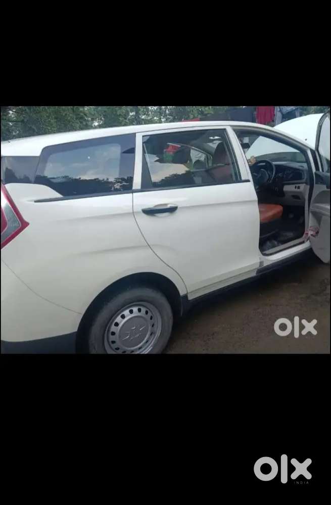 Mahindra Marazzo 2022