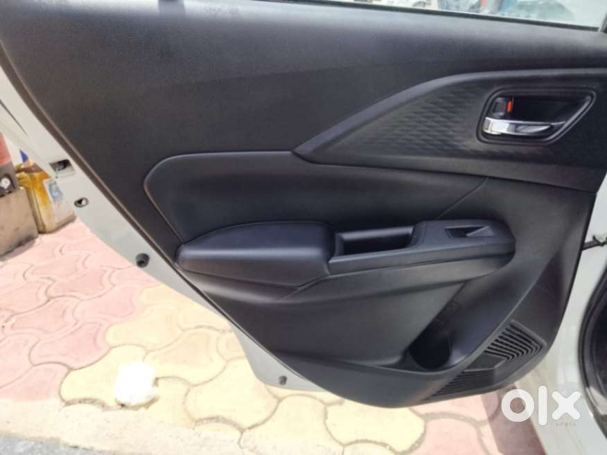 Maruti Suzuki Swift 1.2 Vxi (o), 2025, Petrol
