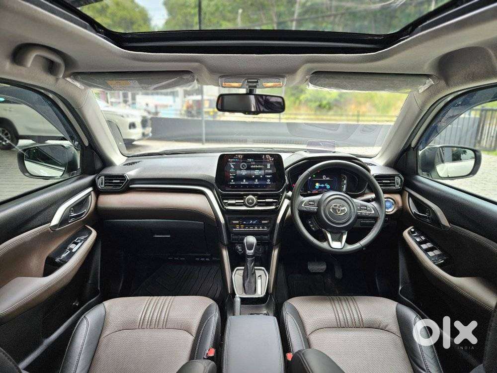 Toyota Urban Cruiser Hyryder 1.5 V Hybrid, 2024, Petrol