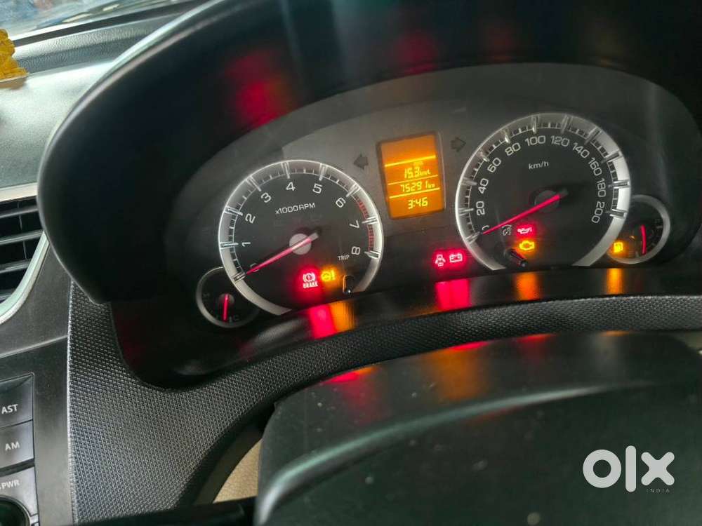 Maruti Suzuki Dzire 1.2 Vxi, 2016