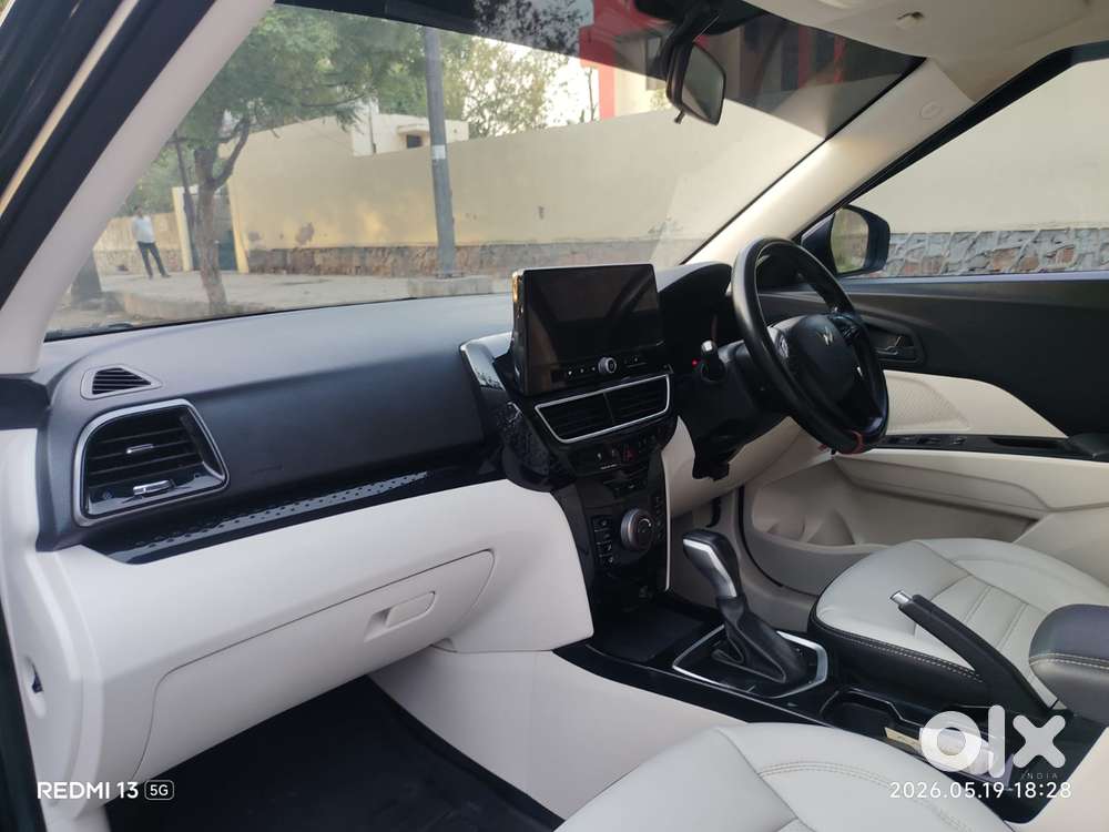 Mahindra Xuv 3xo Mx3, 2024, Petrol