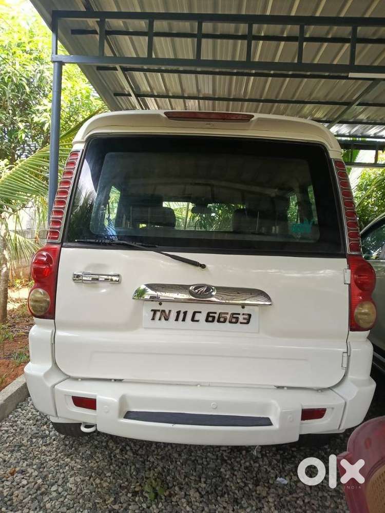 Mahindra Scorpio, 2013