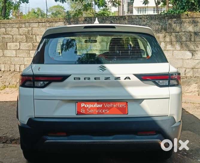 Maruti Suzuki Brezza 1.5 Vxi Smart Hybrid, 2023, Petrol