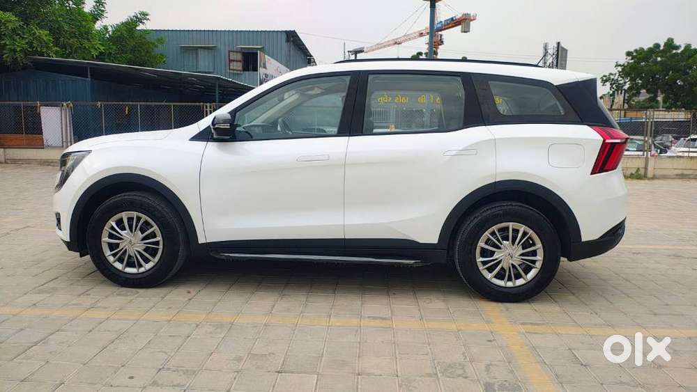 Mahindra Xuv700 2.2 Ax 5 Diesel Mt 7 Str, 2024