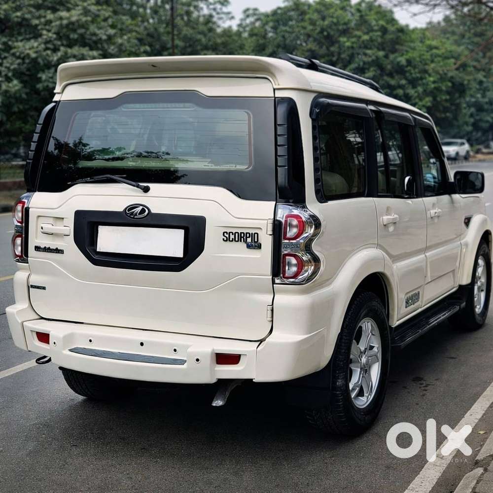 Mahindra Scorpio S10 At 2wd, 2017