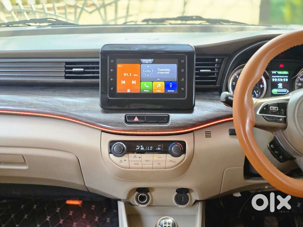 Maruti Suzuki Ertiga Zxi (o) Cng [2022-2023], 2022, Cng & Hybrids