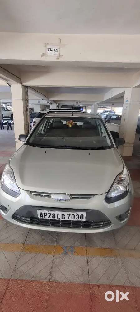 Ford Figo 2010 Petrol 79000 Km Driven