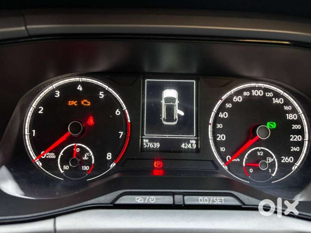 Volkswagen Taigun 1.0 Tsi Highline At, 2022, Petrol