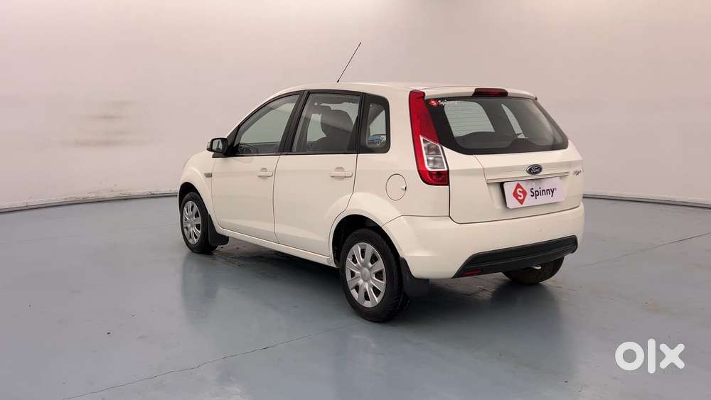 Ford Figo Petrol Zxi, 2015, Petrol