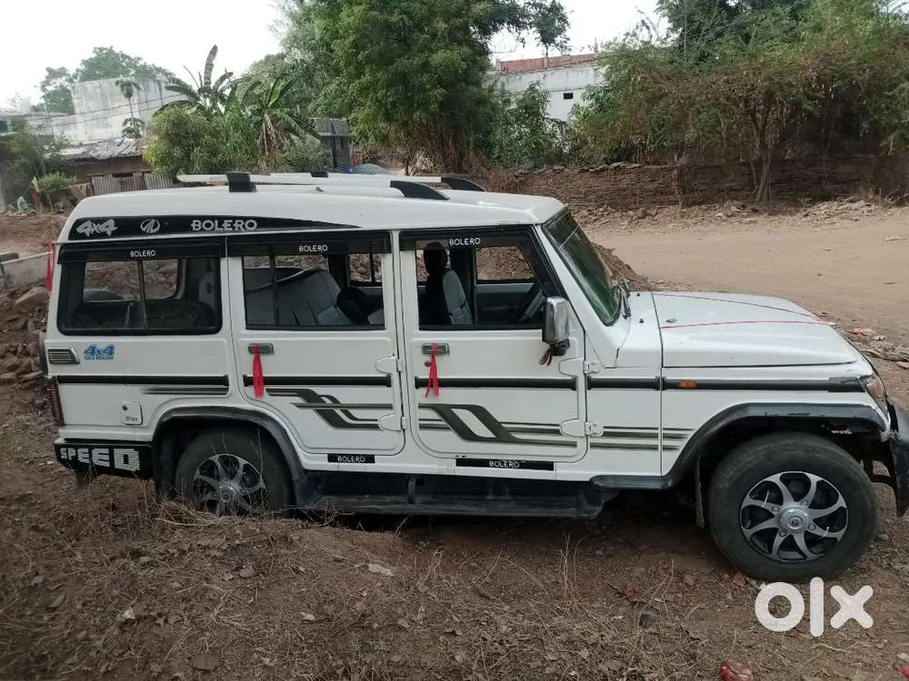 Mahindra Bolero Neo Plus 2015