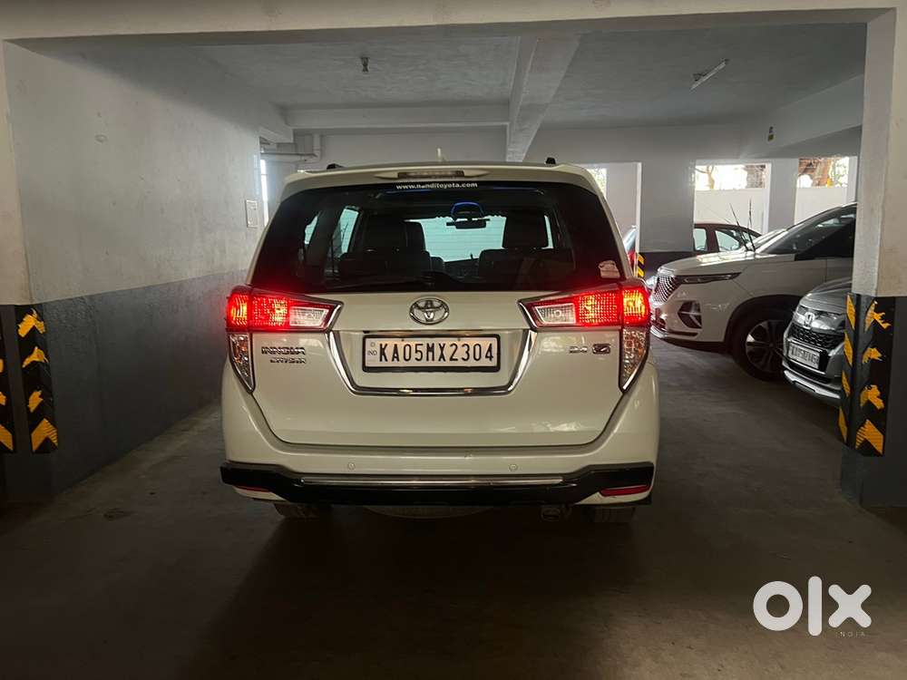 Toyota Innova Crysta 2018 Diesel Well Maintained