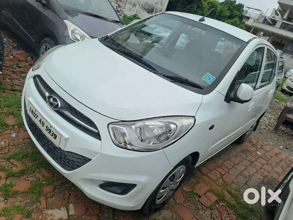 Hyundai I10 Sportz, 2012, Petrol