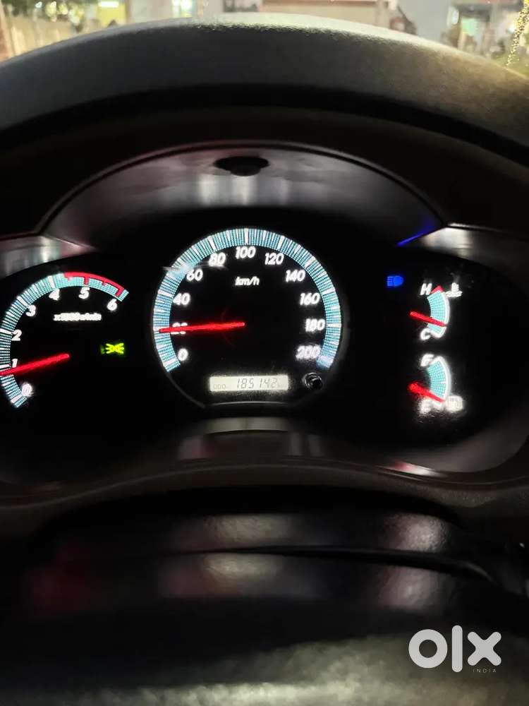 Toyota Innova 2015 Diesel Well Maintained With Show Room Track