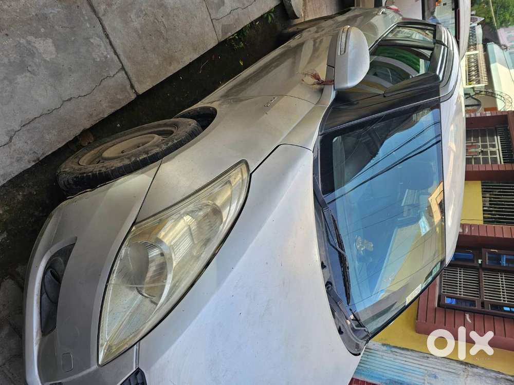 Maruti Suzuki Swift Dzire 2014