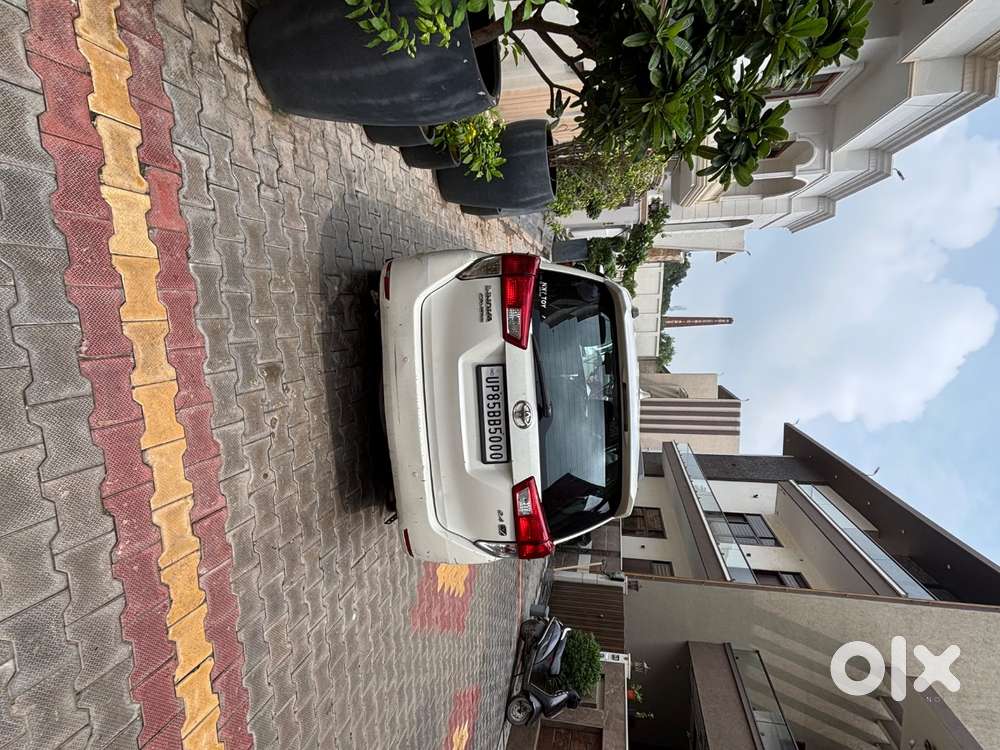Toyota Innova Crysta 2017
