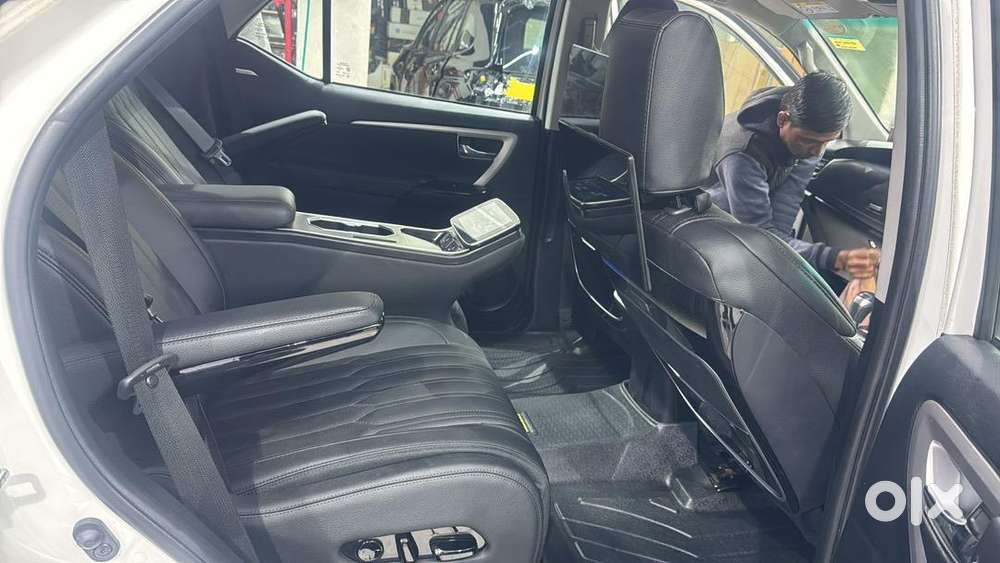 Toyota Fortuner 2024 Diesel Well Maintained