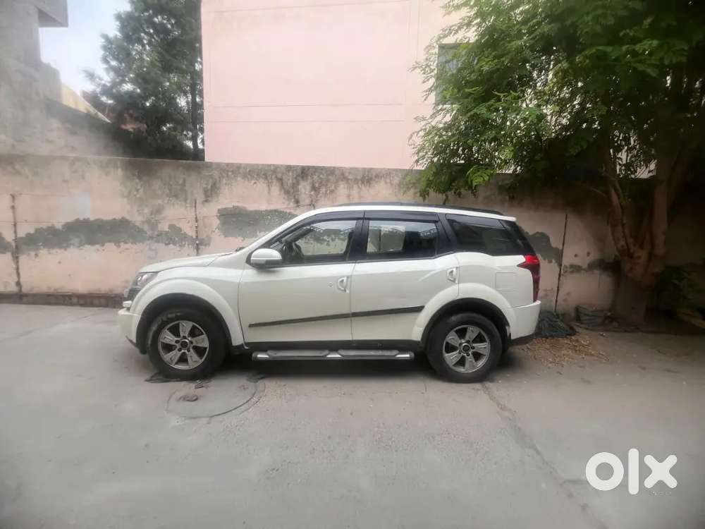 Mahindra Xuv500 W8 2012
