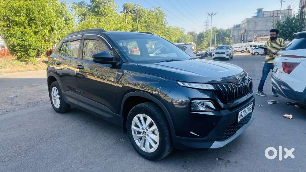 Skoda Kylaq Signature, 2025, Petrol