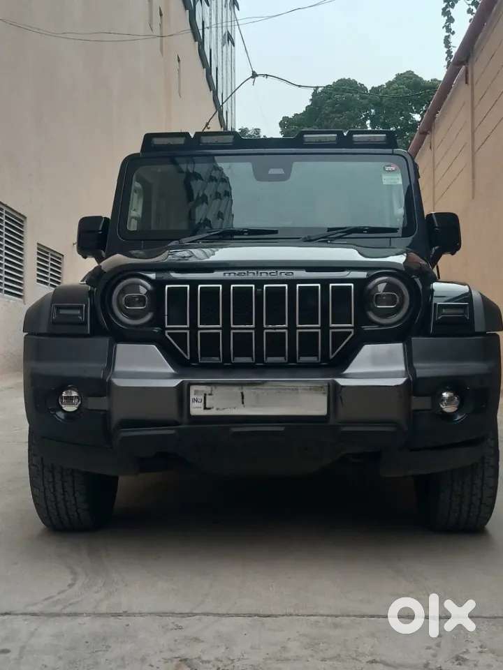Mahindra Thar Roxx, 2024, Petrol