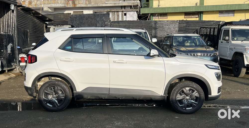 Hyundai Venue 1.2 S (o), 2024, Petrol