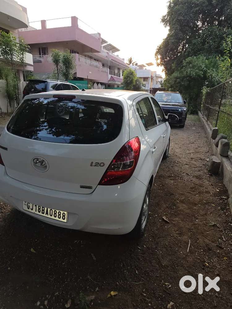 Hyundai I20 Sportz, Vip Gold Number,