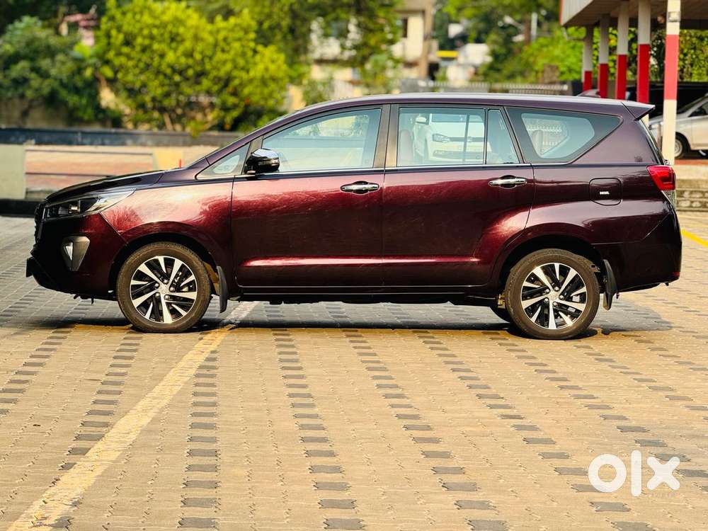 Toyota Innova Crysta