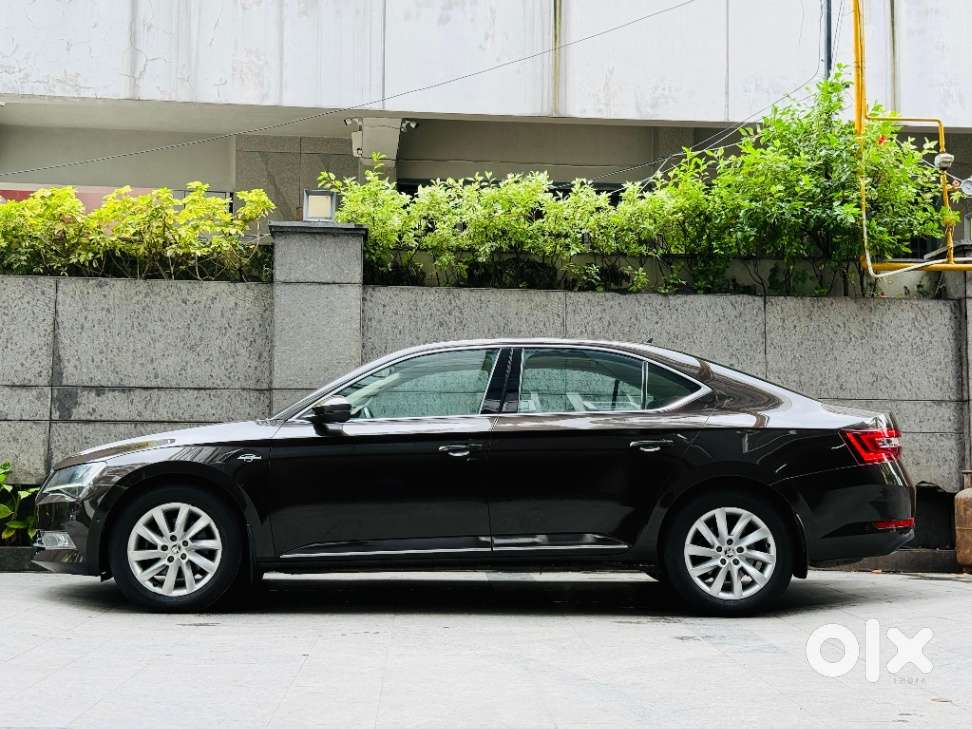 Skoda Superb 2.0 L&k Tsi At, 2019, Petrol